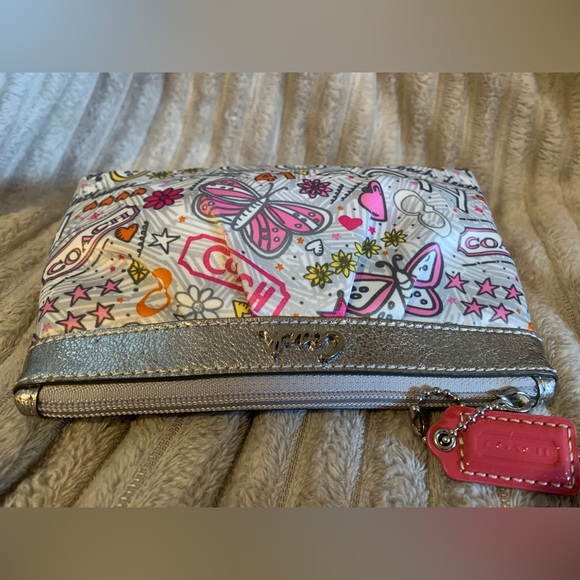 COACH zip Wristlet - Picture 6 of 9